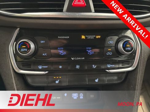 Used 2020 Hyundai Santa Fe SEL w/ Convenience Package image 31