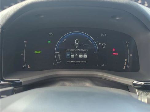 Used 2025 Toyota Camry SE FWD image 12