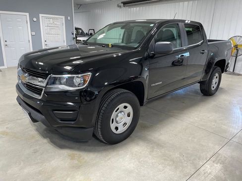 Used 2020 Chevrolet Colorado W/T w/ WT Convenience Package AWD/4WD image 3