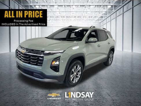 Used 2025 Chevrolet Equinox LT w/ Convenience Package II AWD/4WD image 1