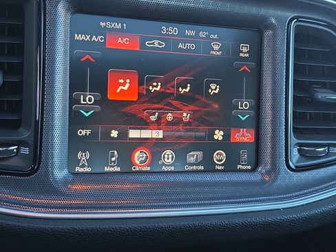 Used 2016 Dodge Challenger SRT w/ Technology Group image 25