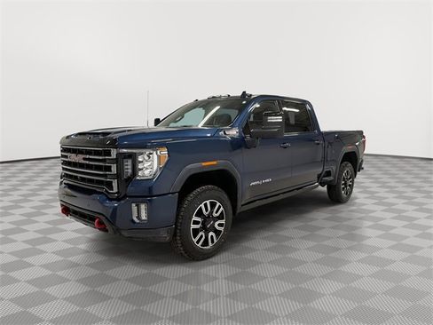 Used 2022 GMC Sierra 3500 AT4 w/ AT4 Preferred Package image 5