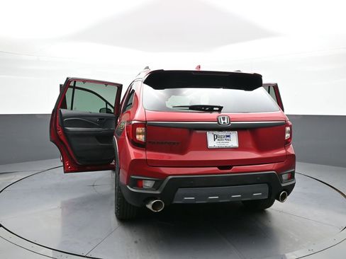 Certified 2023 Honda Passport TrailSport image 47