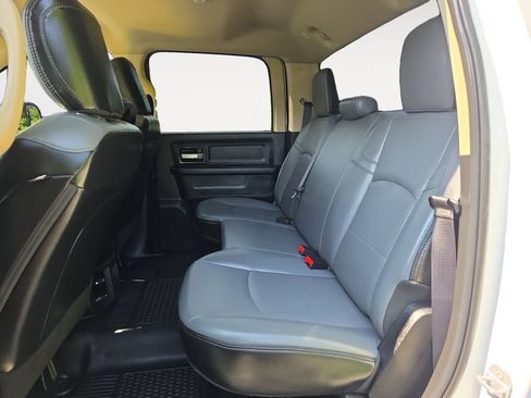 Used 2019 RAM 2500 Tradesman w/ Chrome Appearance Group AWD/4WD image 13