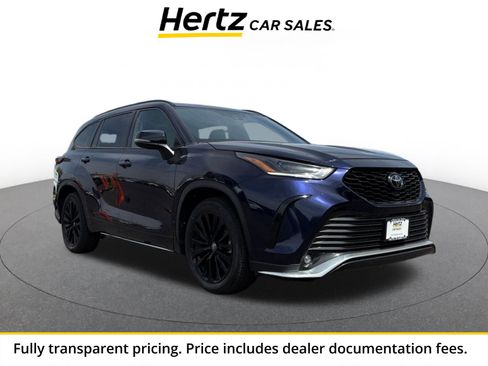 Used 2024 Toyota Highlander XSE FWD image 1