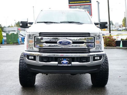 Used 2018 Ford F250 Lariat w/ Lariat Ultimate Package image 9