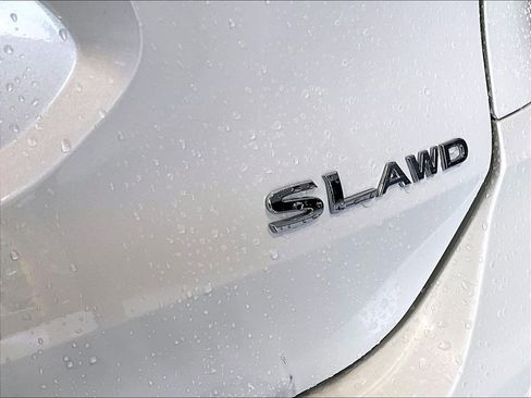 Used 2020 Nissan Rogue SL w/ Premium Package image 27