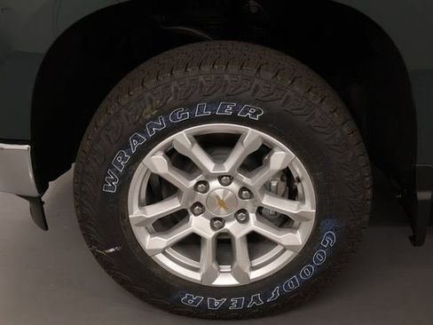 New 2026 Chevrolet Silverado 1500 LT w/ Safety Package AWD/4WD image 7
