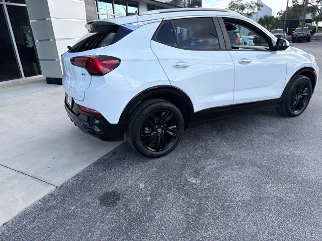 Used 2024 Buick Encore GX Sport Touring w/ Advanced Technology Package FWD image 9