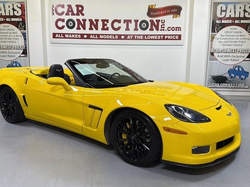 Used 2013 Chevrolet Corvette Grand Sport w/ 3LT Preferred Equipment Group image 1