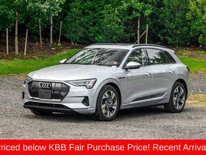 Used 2022 Audi e-tron Premium w/ Convenience Plus Package