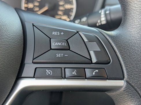 Used 2024 Nissan Altima 2.5 SV image 17