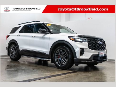 Used 2025 Ford Explorer ST w/ Sun And Sound Package AWD/4WD image 1