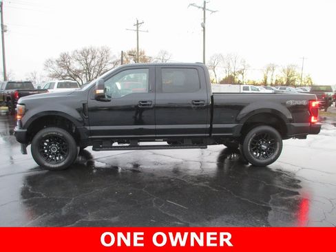 Used 2022 Ford F250 Lariat w/ Black Appearance Package image 10