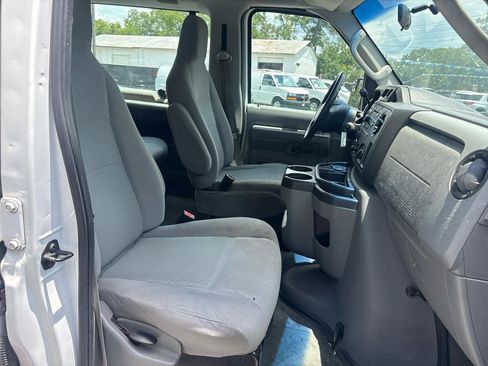 Used 2012 Ford E-350 and Econoline 350 XLT RWD image 14