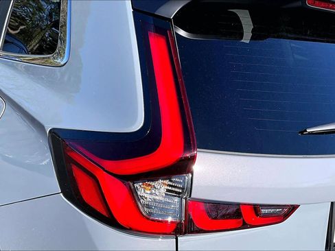 Used 2025 Honda CR-V Sport image 28