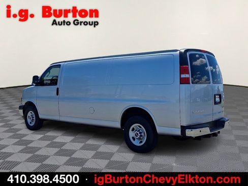 Used 2019 GMC Savana 2500 Extended w/ Enhanced Convenience Package RWD image 4