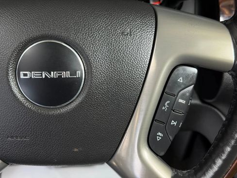 Used 2012 GMC Yukon XL Denali AWD/4WD image 39