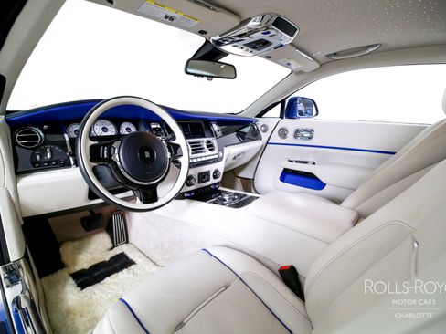 Used 2019 Rolls-Royce Wraith image 3