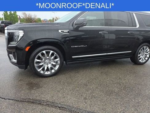 Used 2024 GMC Yukon XL Denali w/ Advanced Technology Package AWD/4WD image 9