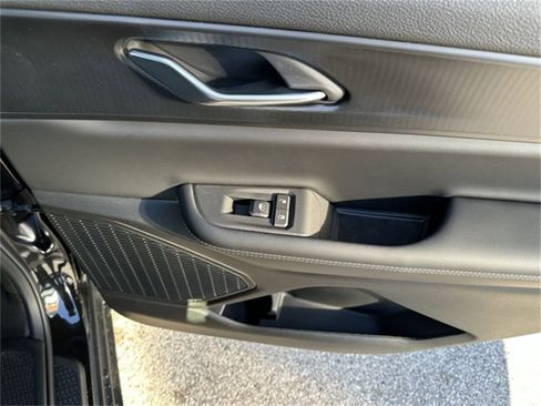 New 2025 Jeep Grand Cherokee L Altitude image 16