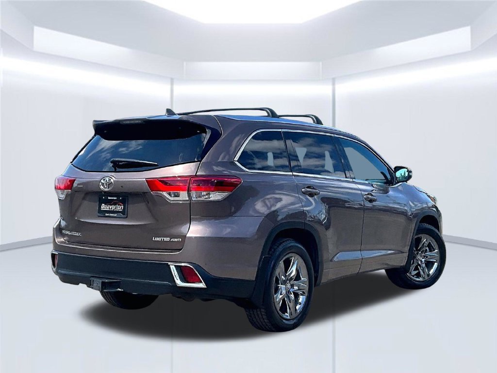 Used 2018 Toyota Highlander Limited Platinum AWD/4WD image 14