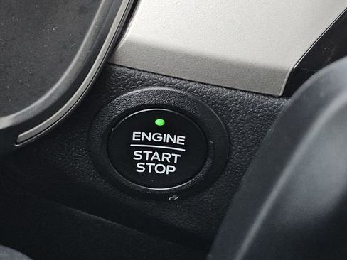 Used 2022 Ford Escape SE w/ Convenience Package image 17