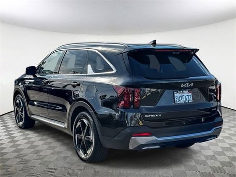 Certified 2025 Kia Sorento SX Prestige image 6