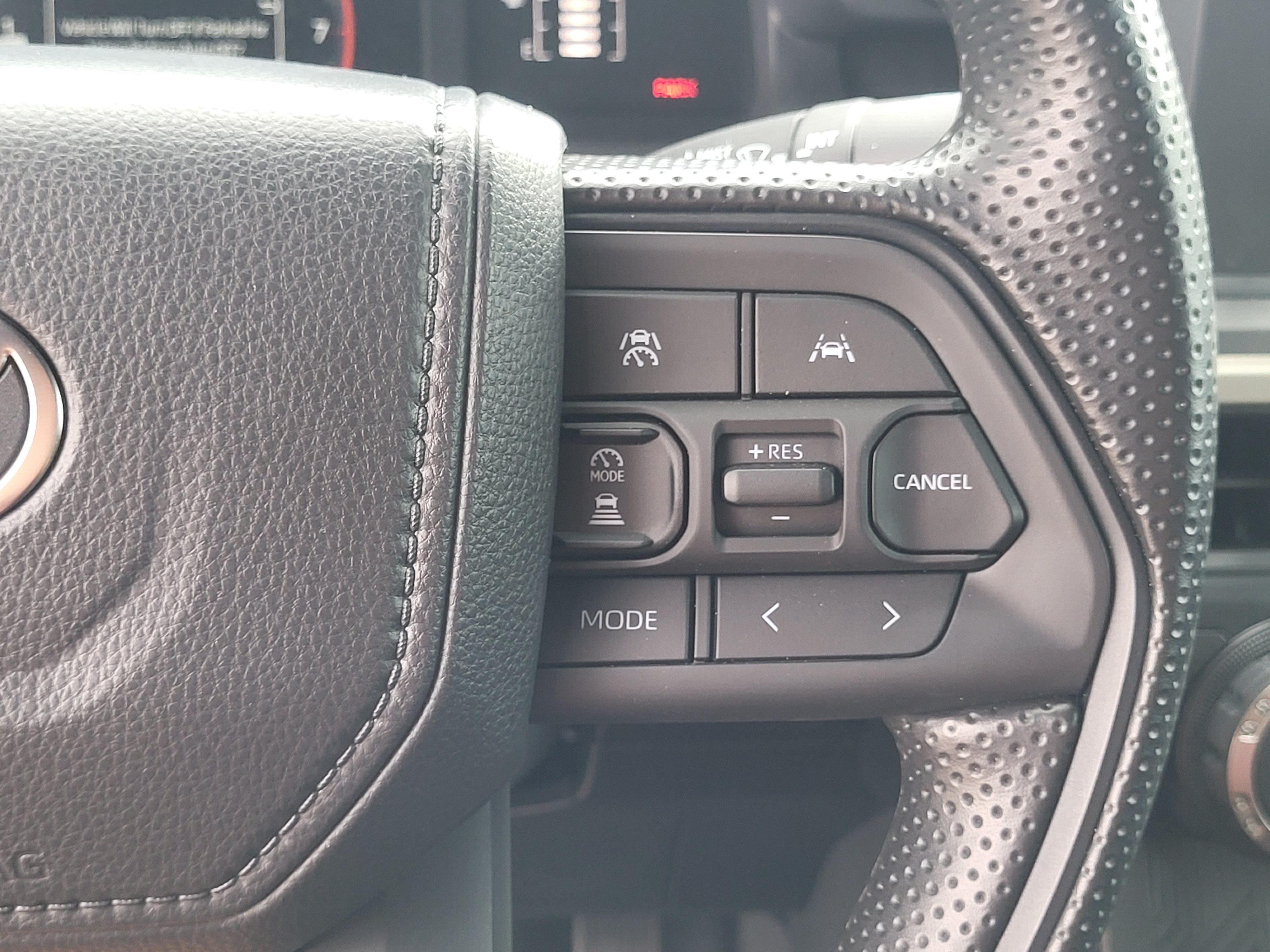 Certified 2026 Toyota Tacoma SR5 AWD/4WD image 15