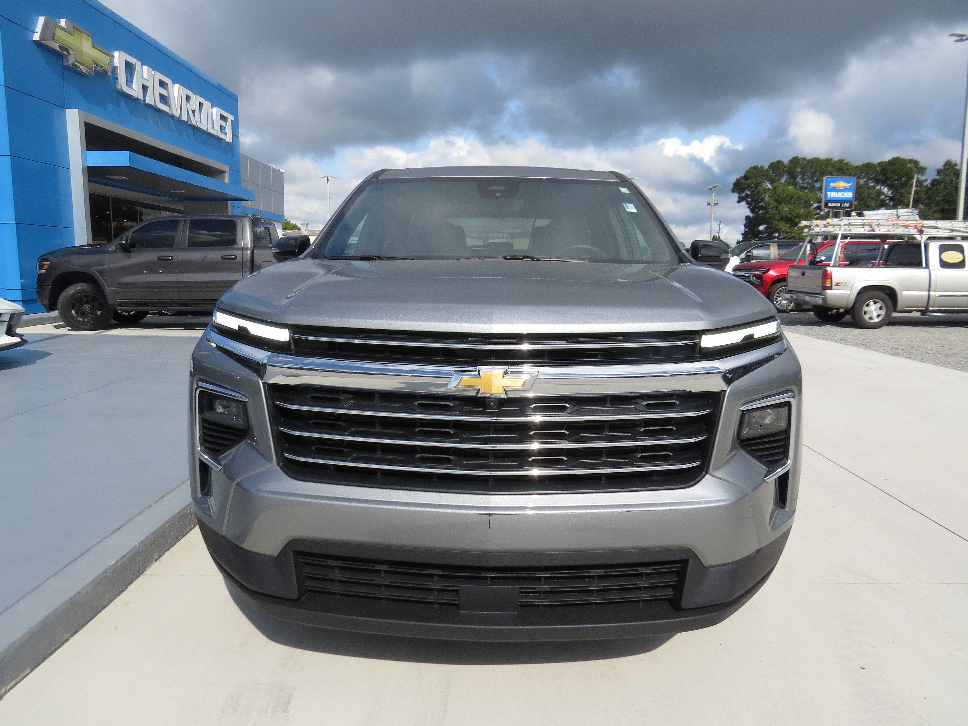 Used 2026 Chevrolet Traverse LT w/ Driver Confidence Package FWD image 10