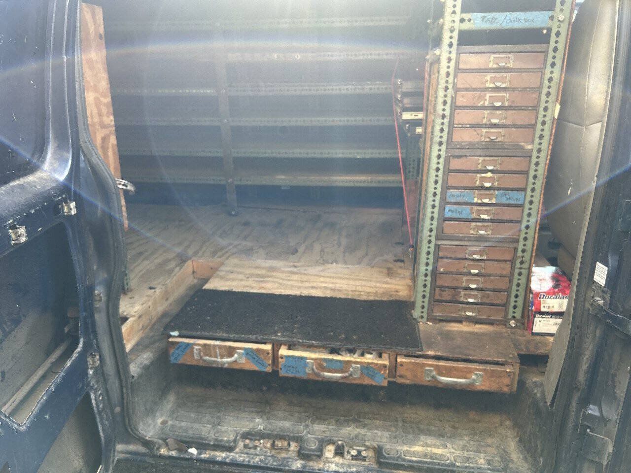 Used 2000 Chevrolet Express 3500 RWD image 18