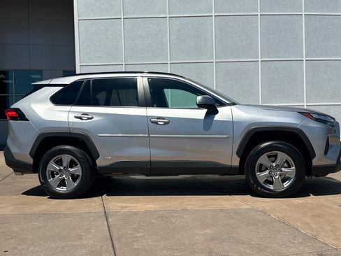Certified 2023 Toyota RAV4 LE AWD/4WD image 3