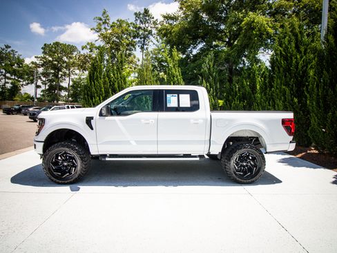 Used 2025 Ford F150 XLT w/ Equipment Group 301A Standard AWD/4WD image 7