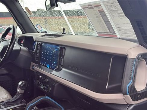 Used 2023 Ford Bronco Wildtrak image 30