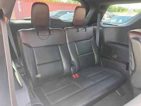 Used 2022 Ford Explorer Platinum w/ Technology Package AWD/4WD image 29
