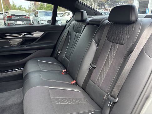 Used 2021 BMW 740i w/ M Sport Package image 26