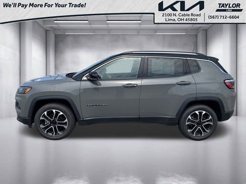 Used 2022 Jeep Compass Limited image 7