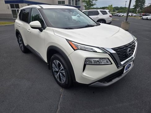 Used 2023 Nissan Rogue SV AWD/4WD image 7