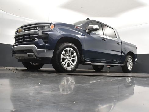 Used 2022 Chevrolet Silverado 1500 LTZ w/ LTZ Premium Package image 43