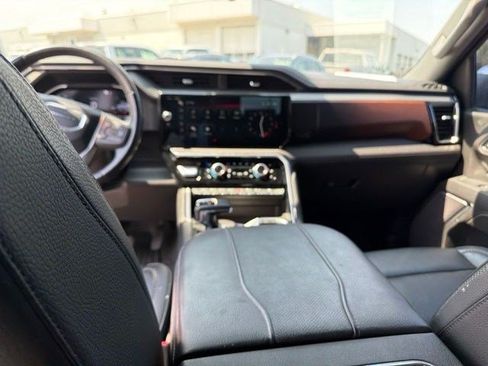 Used 2023 GMC Sierra 1500 Denali w/ Denali Reserve Package AWD/4WD image 14