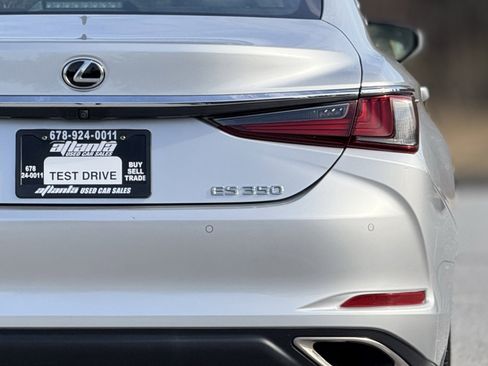 Used 2019 Lexus ES 350 Ultra Luxury image 16