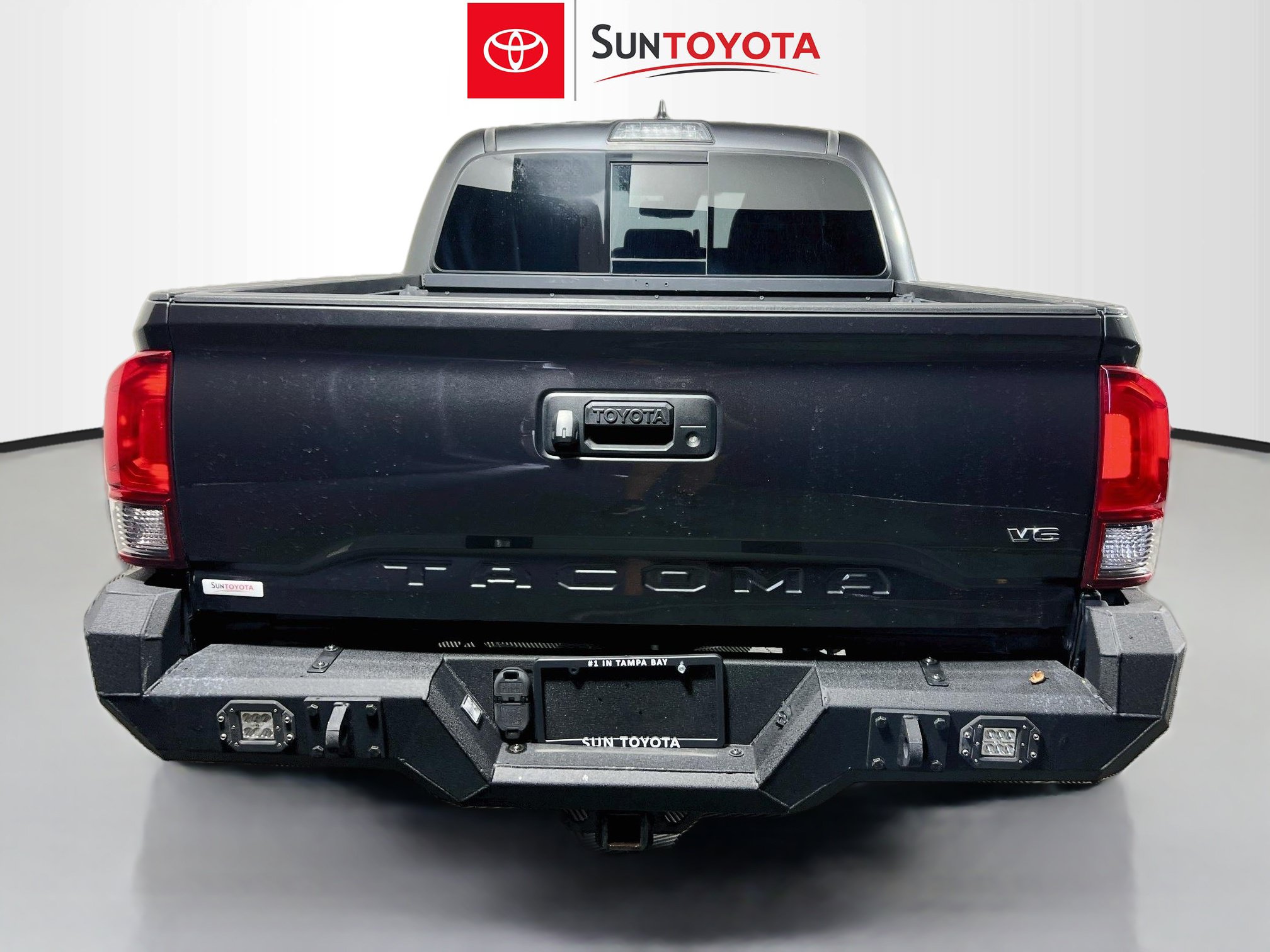 Used 2019 Toyota Tacoma TRD Sport AWD/4WD image 5