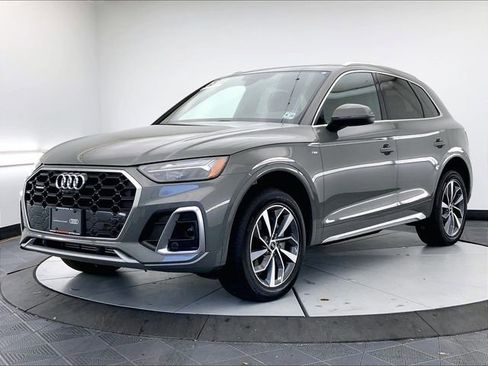 Used 2023 Audi Q5 2.0T Premium Plus w/ Premium Plus Package image 2