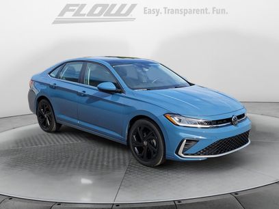 Certified 2025 Volkswagen Jetta SE w/ Sunroof Package