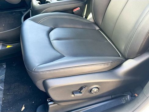 New 2026 Chrysler Pacifica Select image 20