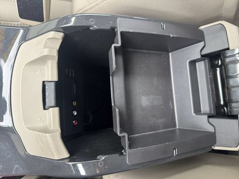 Used 2014 Ford Escape Titanium FWD image 27