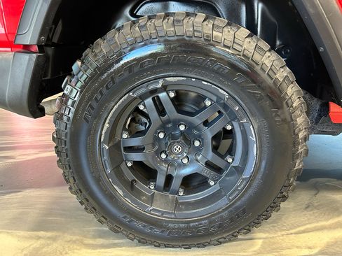 Used 2019 Jeep Wrangler Unlimited Sport AWD/4WD image 22