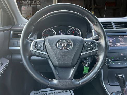 Used 2015 Toyota Camry SE FWD image 20