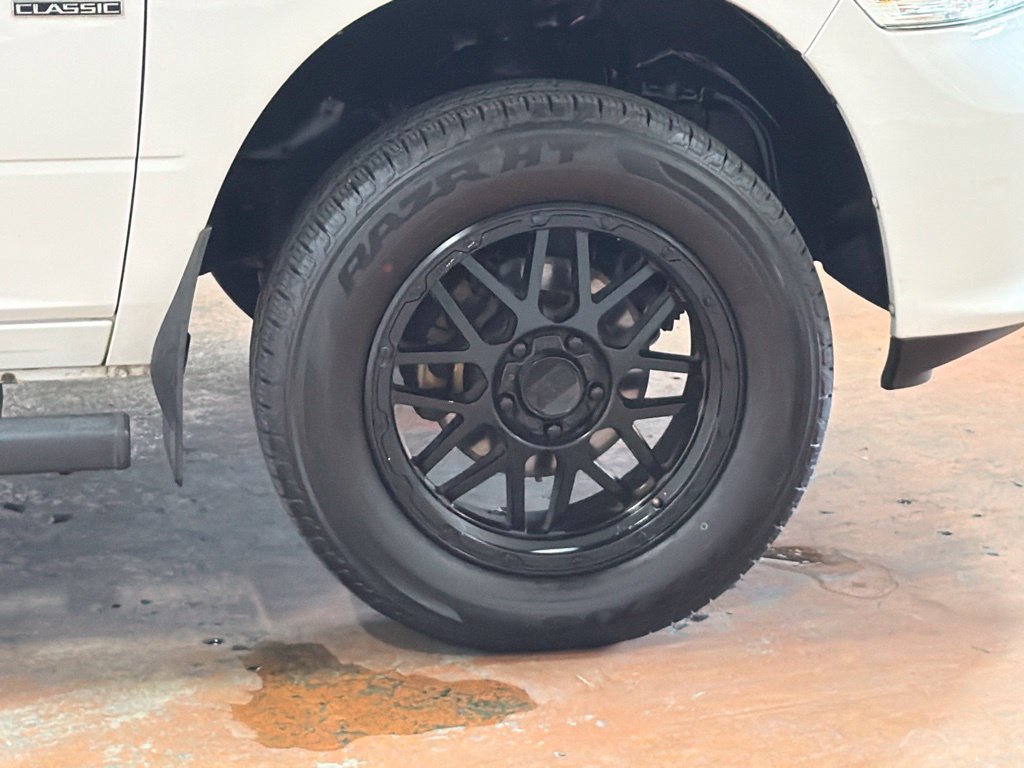 Used 2019 RAM 1500 Express AWD/4WD image 9