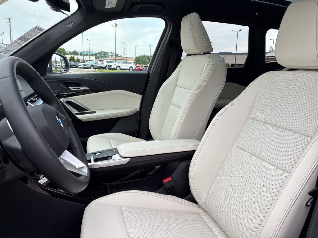 New 2026 BMW X1 xDrive28i w/ Technology Package AWD/4WD image 11
